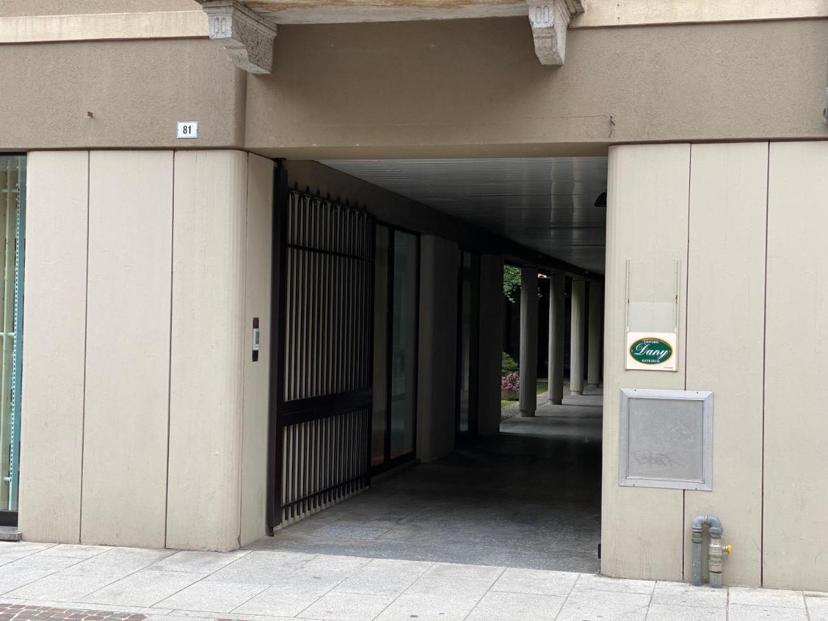 Le Camere Di Garibaldi Borgomanero Exterior photo